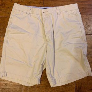 Club Room White Shorts (32W)